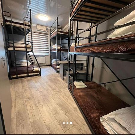 Kuze Hostel Alma-Ata Exteriör bild