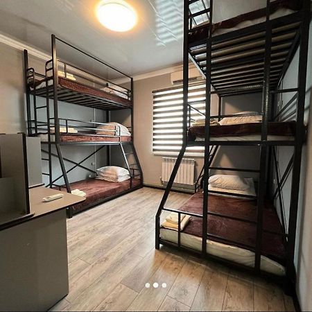 Kuze Hostel Alma-Ata Exteriör bild